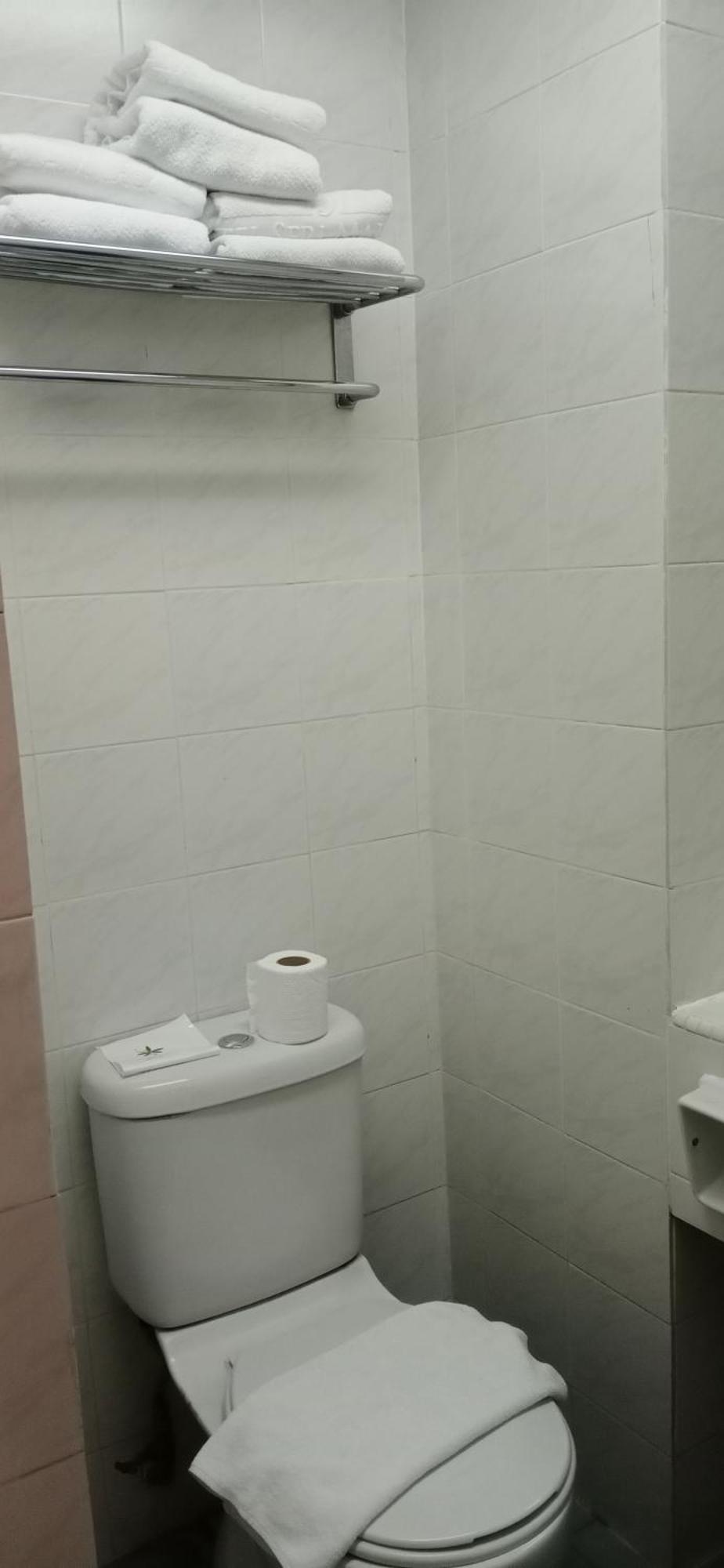Standard Queen Room,1310739649:JPEG